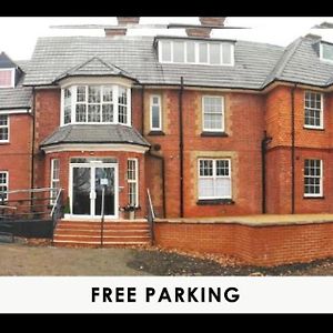 Trivelles Gatwick Hotel & Airport Parking